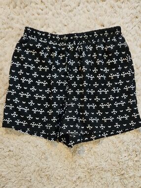 Skies Are Blue Black Printed Elastic-Waist Bermuda Shorts